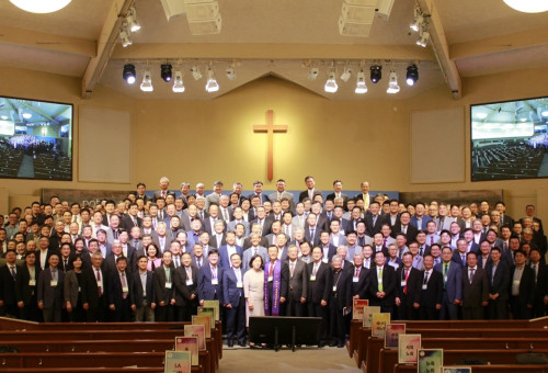 KPCA 총회 참석자들이 총회를 마친 후 단체기념 사진을 찍고있다