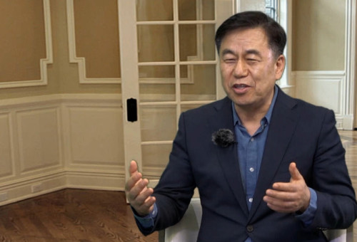 CHTV\\\"주의은혜라\\\" (진행 윤우경본부장)에 출연하여 당진동일교회 출산.돌봄 프로그램을 설명하고 있는 이수훈목사 